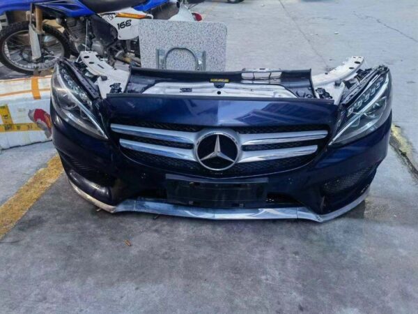 W205 PREFACE SPORT BUMPER
