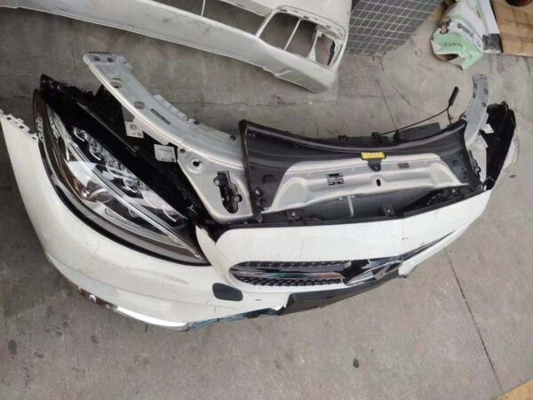 W205 PREFACE SPORT BUMPER COMPLETE