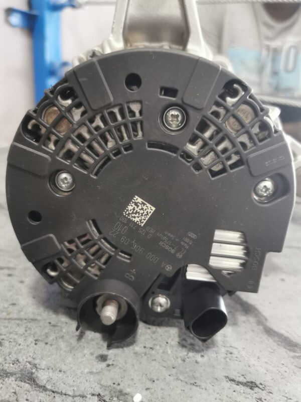 W205 274 ALTERNATOR USED ORIGINAL