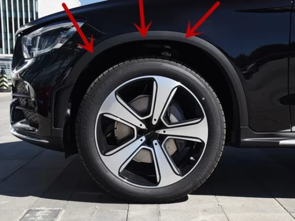 W253 GLC FENDER WHEEL ARCH R/F NEW