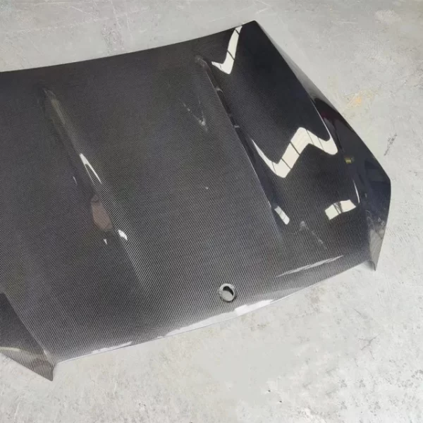 W205 C-CLASS BONNET AMG STYLE